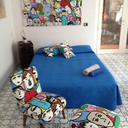 Domus Felix Bed and Breakfast Sorrento Buitenkant foto